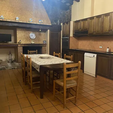 Masia Tibau Dağ evi *